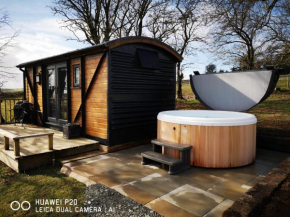 pen-rhos luxury glamping 